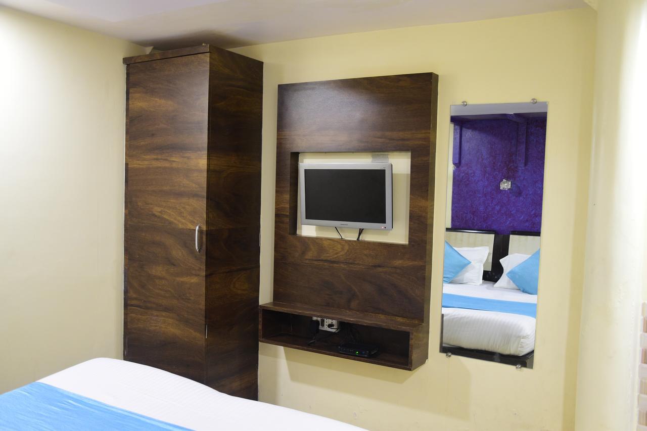 Hotel K.C Residency Mumbai Luaran gambar
