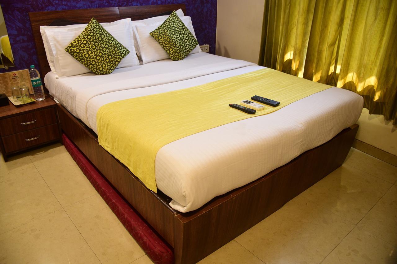 Hotel K.C Residency Mumbai Luaran gambar